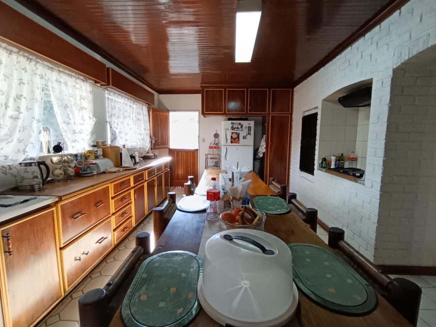 6 Bedroom Property for Sale in Heuwelsig Free State